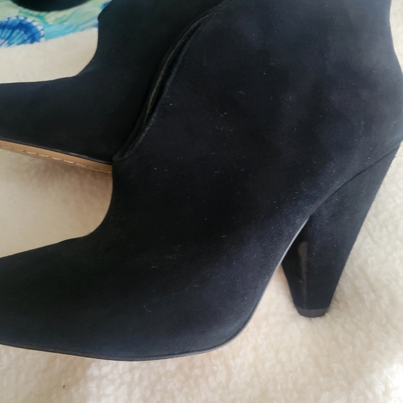 Vince Camuto Black suede boots Size 10 - Picture 3 of 6